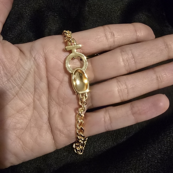 21kgp Dubai Jewelry Elegant Gold Bracelet with Green Accents - Picture 11 of 13